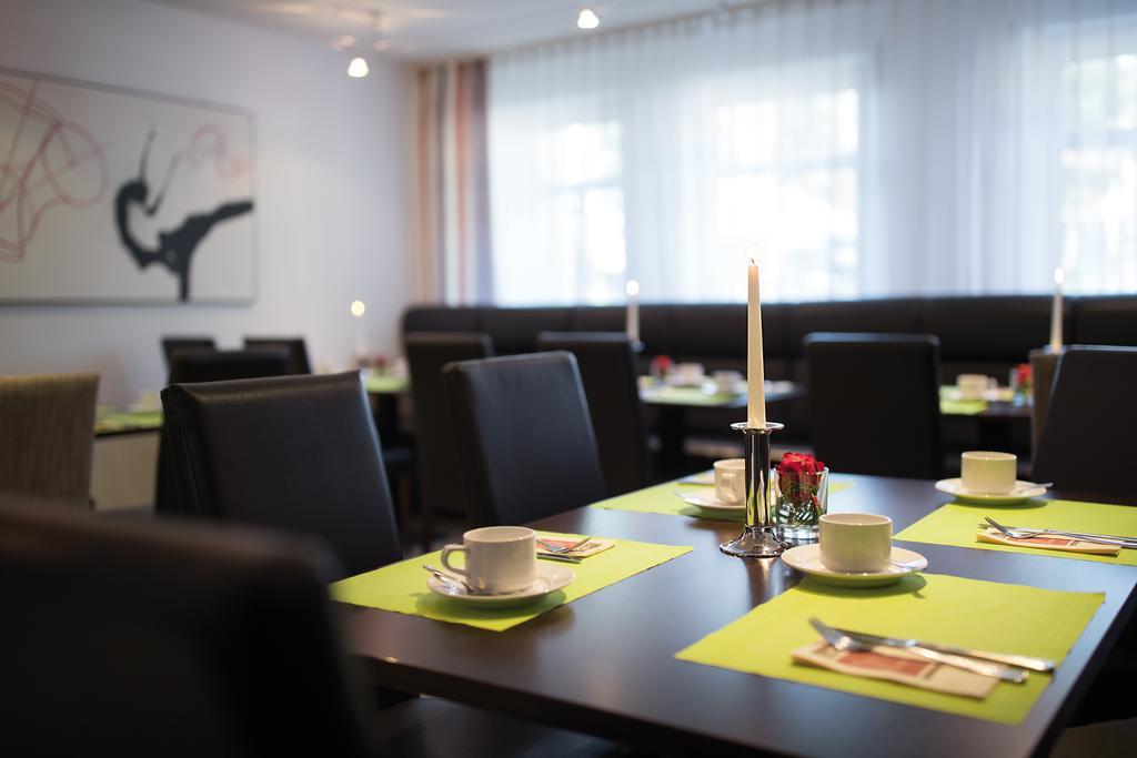 Centro Hotel U-No1, Trademark Collection By Wyndham Großbettlingen Extérieur photo