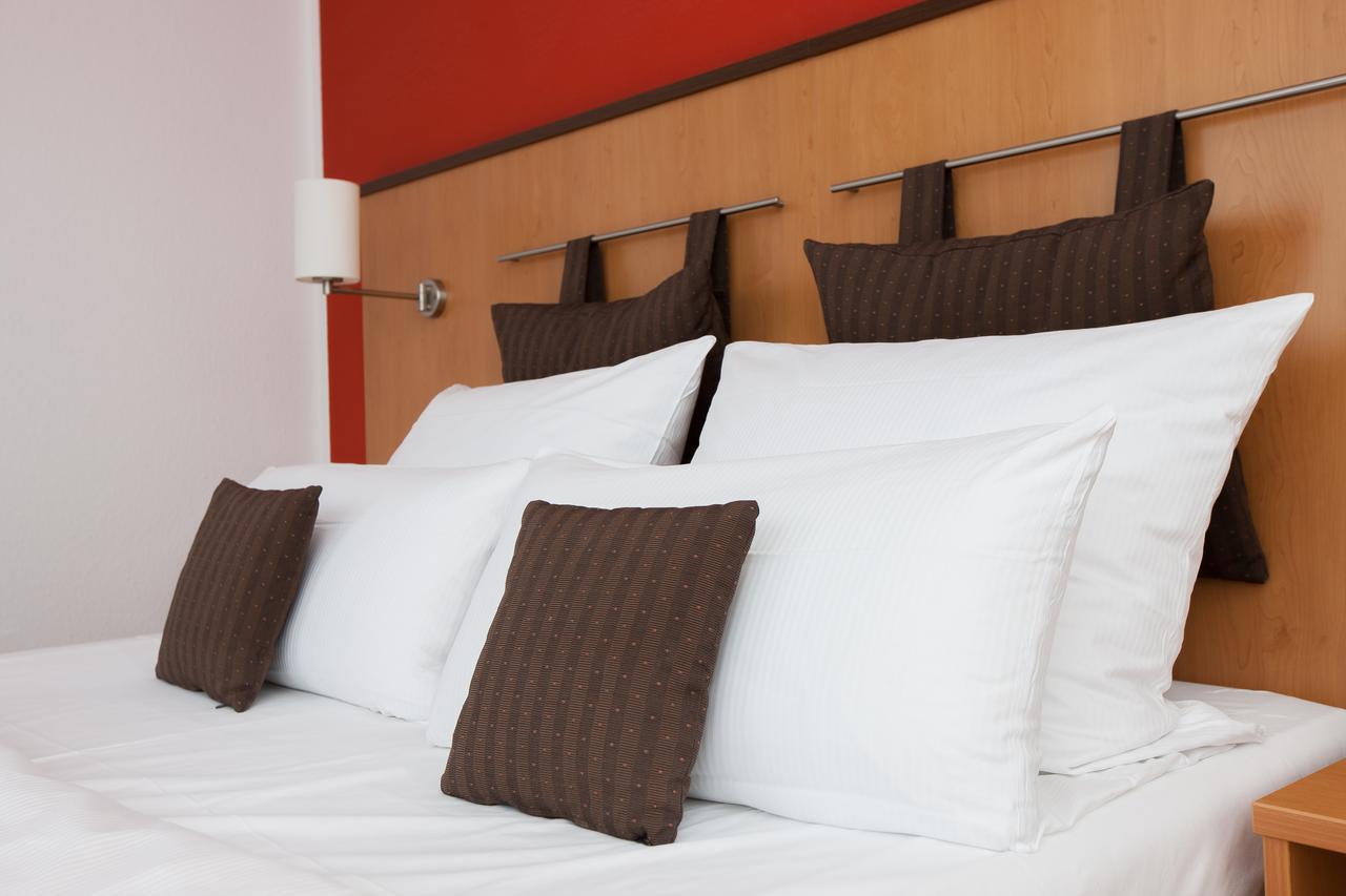 Centro Hotel U-No1, Trademark Collection By Wyndham Großbettlingen Extérieur photo