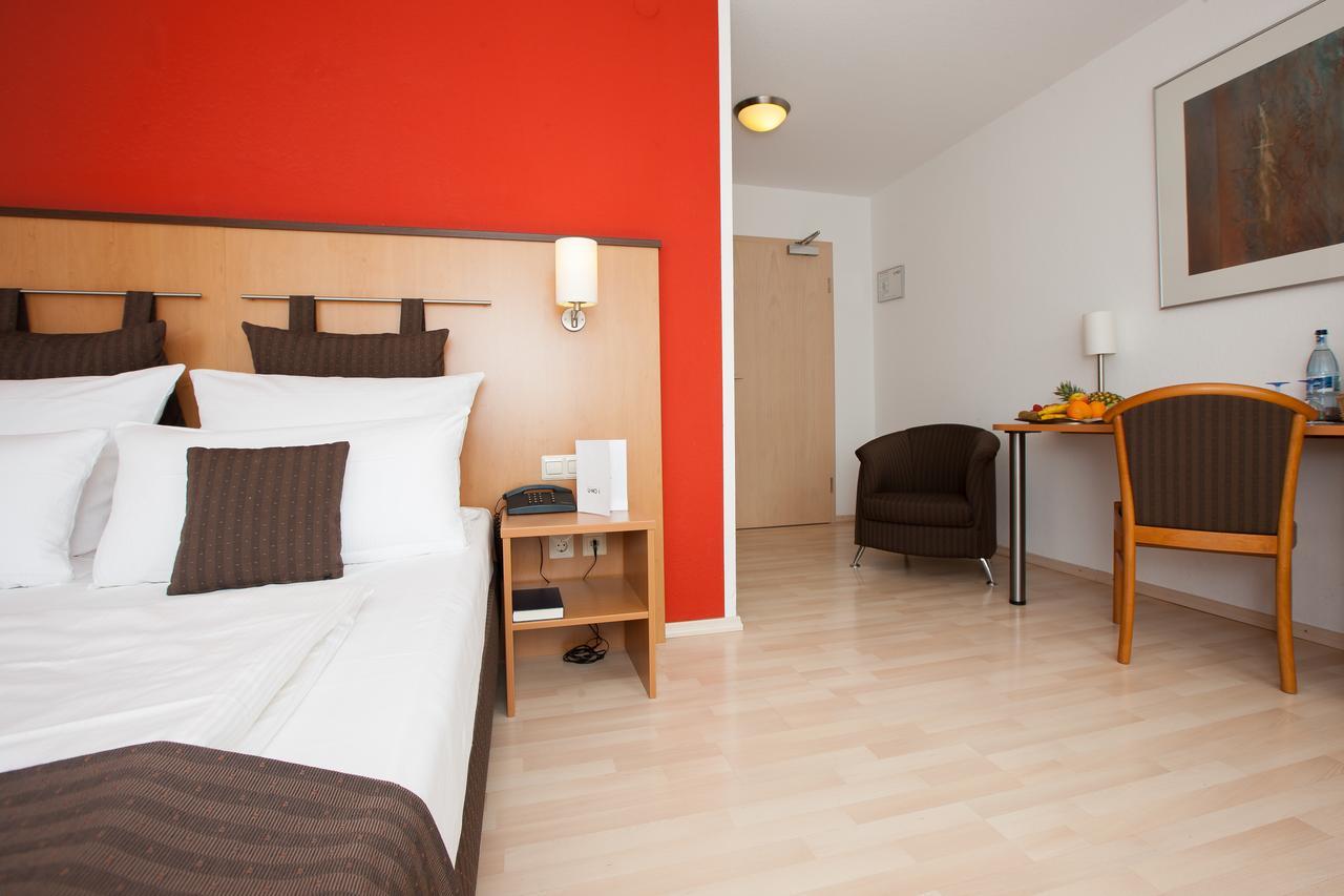 Centro Hotel U-No1, Trademark Collection By Wyndham Großbettlingen Extérieur photo
