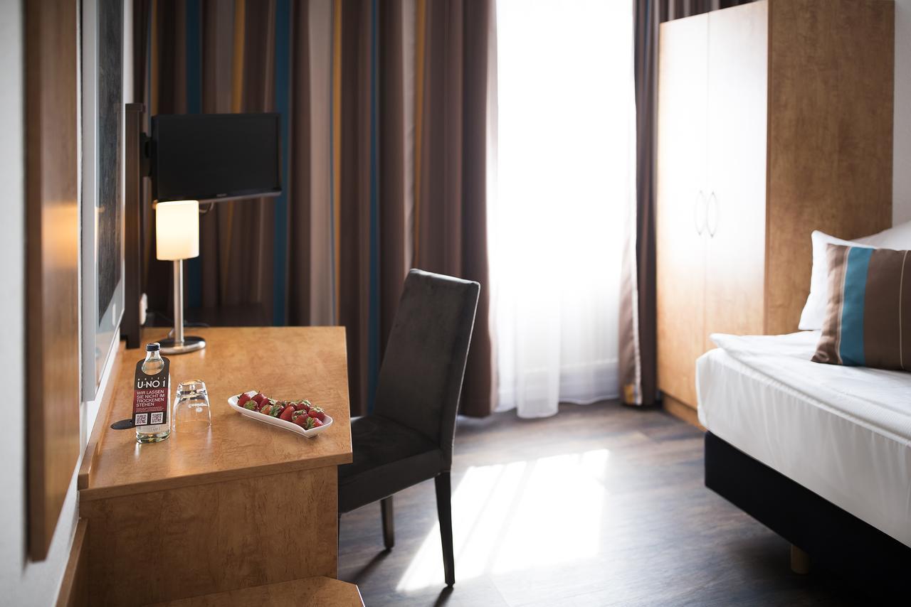 Centro Hotel U-No1, Trademark Collection By Wyndham Großbettlingen Extérieur photo